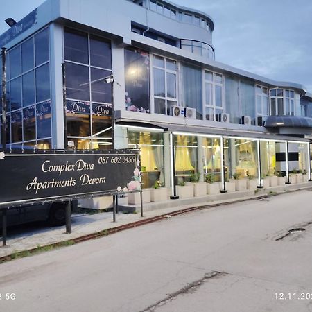 Danita Apartments & Diva Restaurant Bbq&Pool Bar Varna Extérieur photo