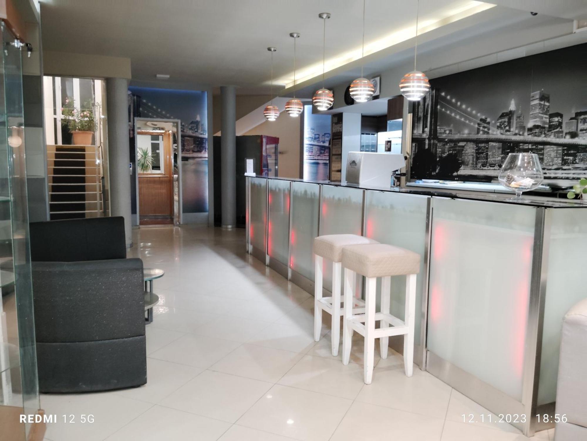 Danita Apartments & Diva Restaurant Bbq&Pool Bar Varna Extérieur photo